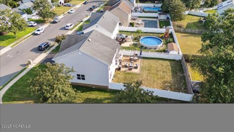 2 Higgins Court Howell NJ 07731