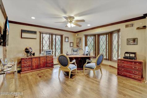 17 Emerald Drive Morganville NJ 07751