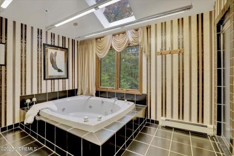 17 Emerald Drive Morganville NJ 07751