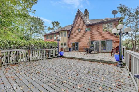 17 Emerald Drive Morganville NJ 07751