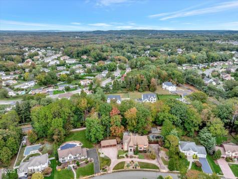 17 Emerald Drive Morganville NJ 07751