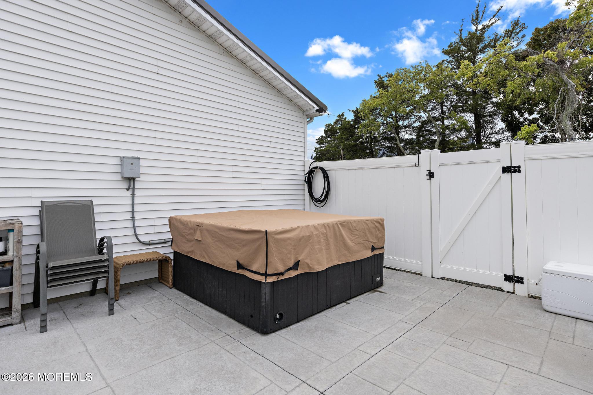 413 S Green Street Tuckerton NJ 08087