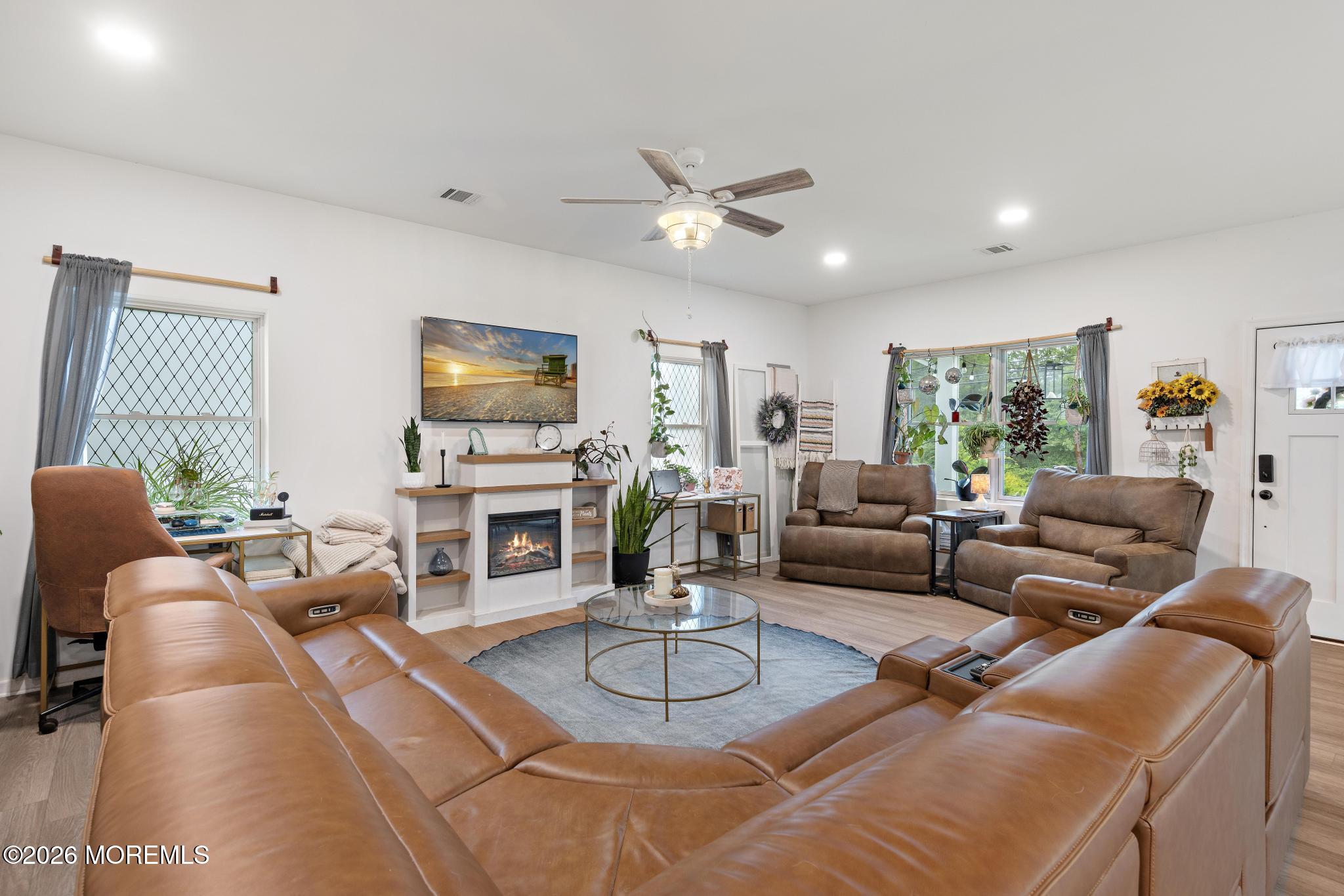 413 S Green Street Tuckerton NJ 08087