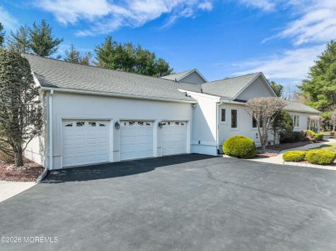 10 Old Cider Mill Road Manalapan NJ 07726