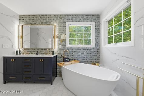 7 Cherry Tree Lane Cream Ridge NJ 08514