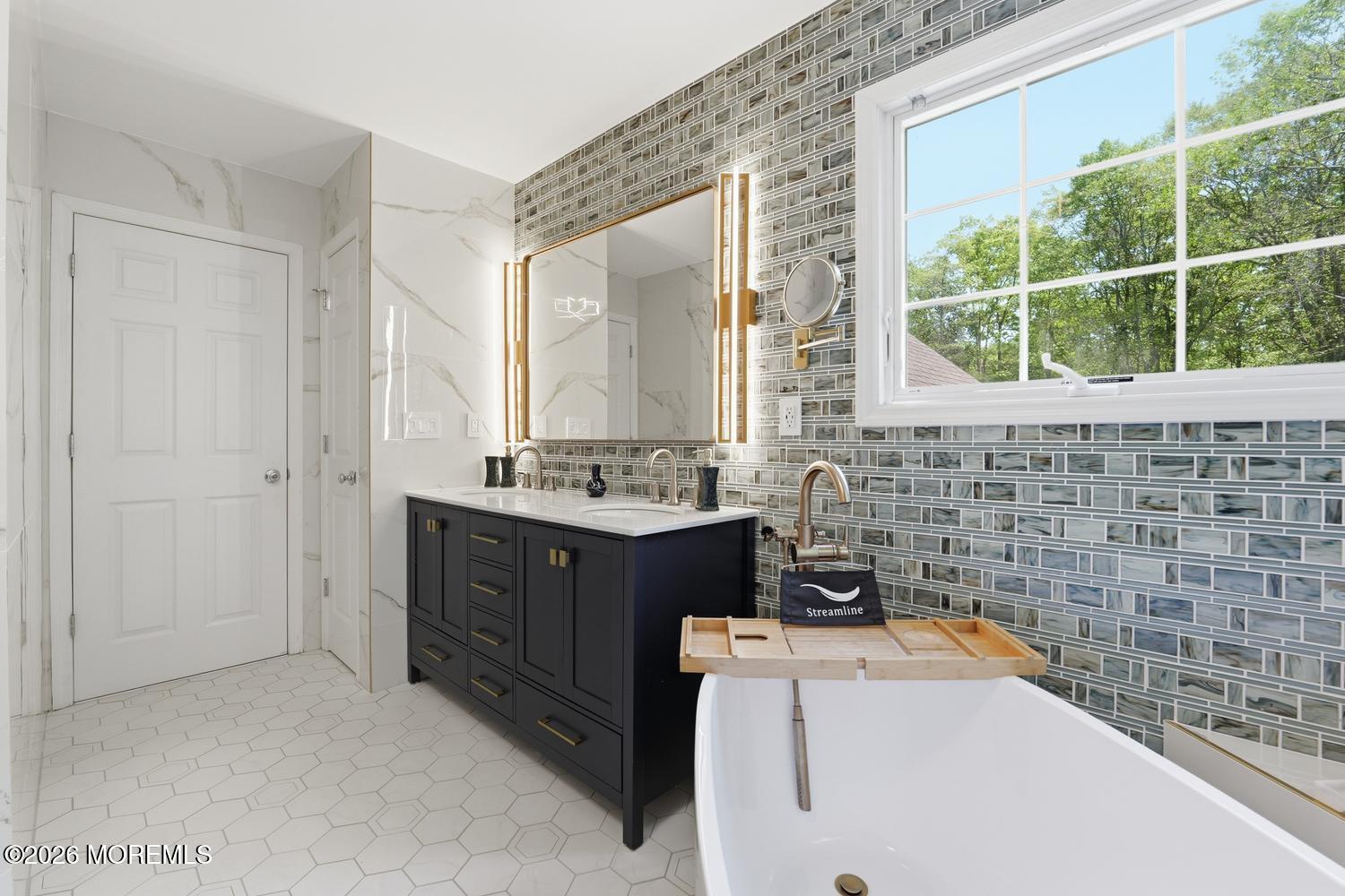 7 Cherry Tree Lane Cream Ridge NJ 08514