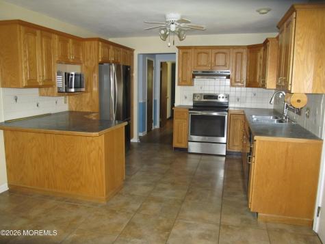 10 Hendrickson Drive Cream Ridge NJ 08514