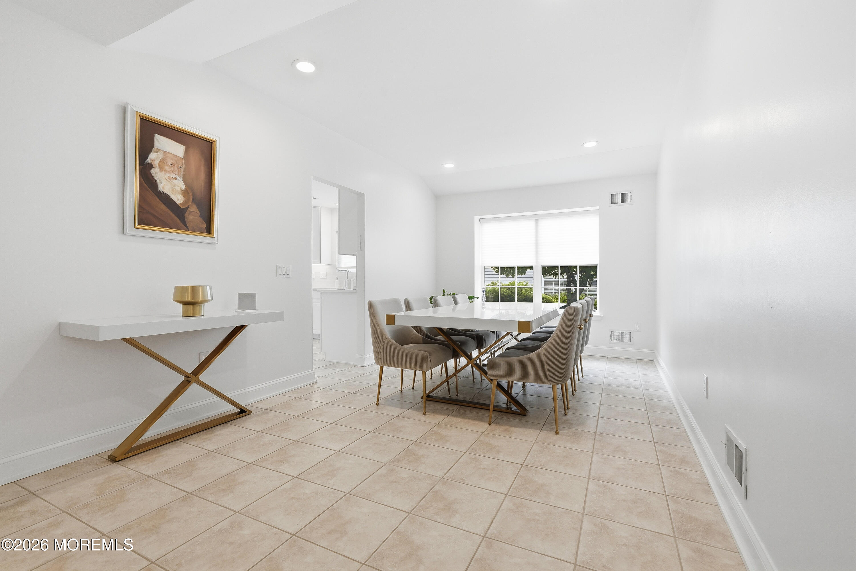 39 Valley Stream Lane Lakewood NJ 08701