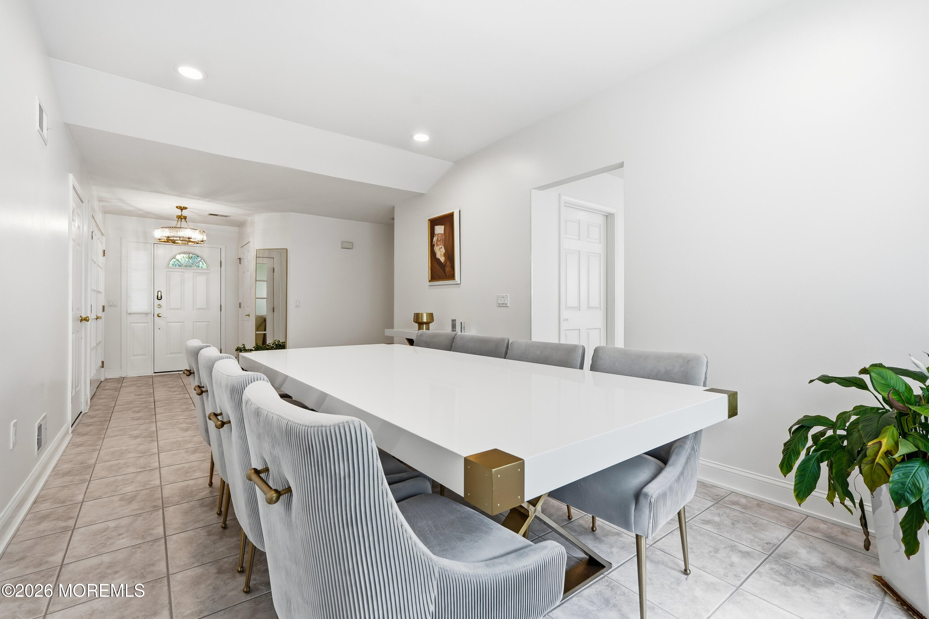 39 Valley Stream Lane Lakewood NJ 08701