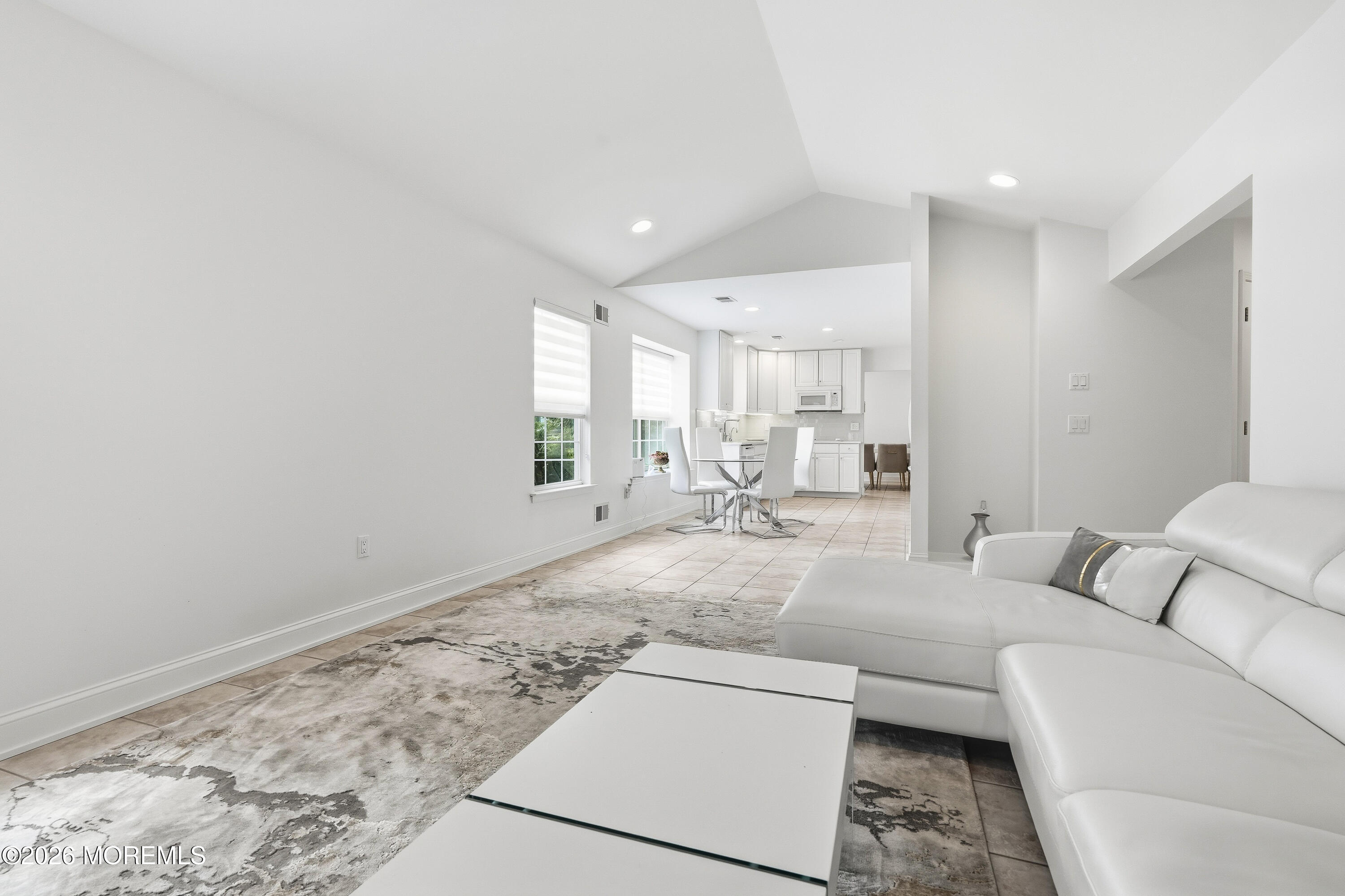 39 Valley Stream Lane Lakewood NJ 08701