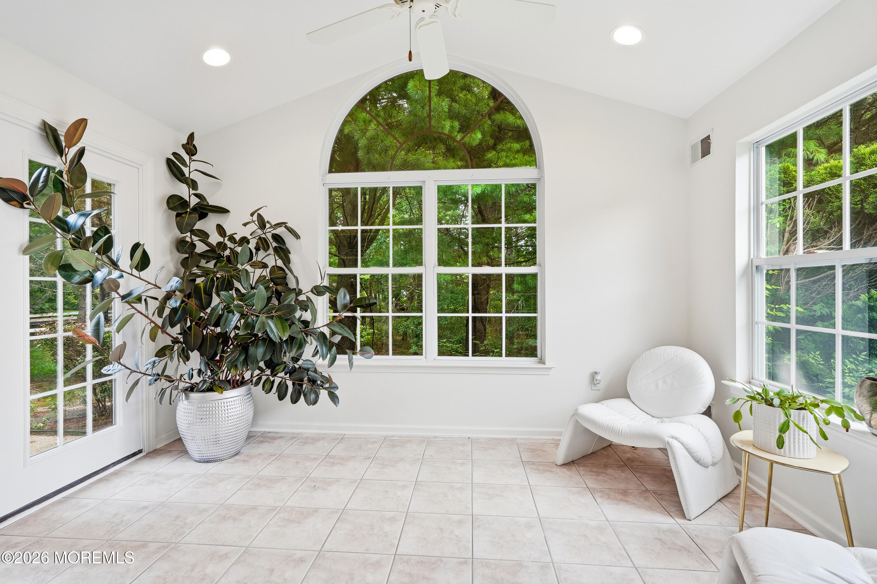 39 Valley Stream Lane Lakewood NJ 08701