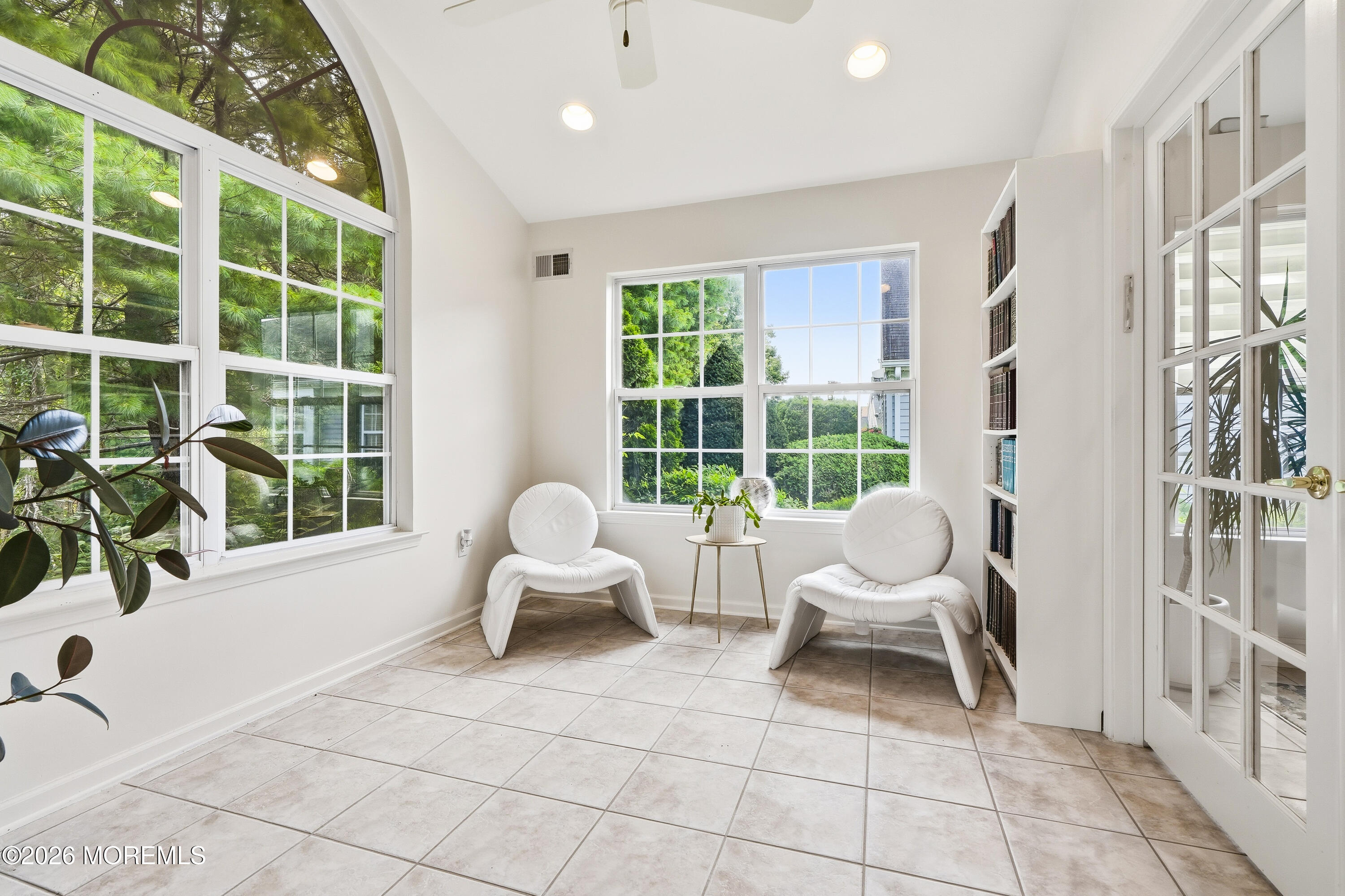 39 Valley Stream Lane Lakewood NJ 08701