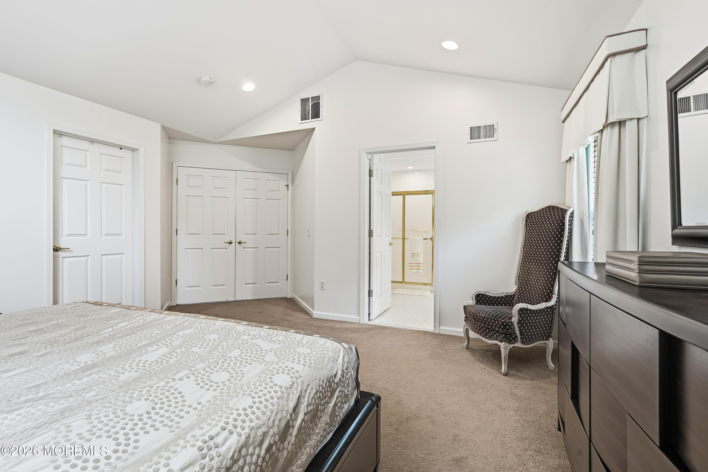 39 Valley Stream Lane Lakewood NJ 08701