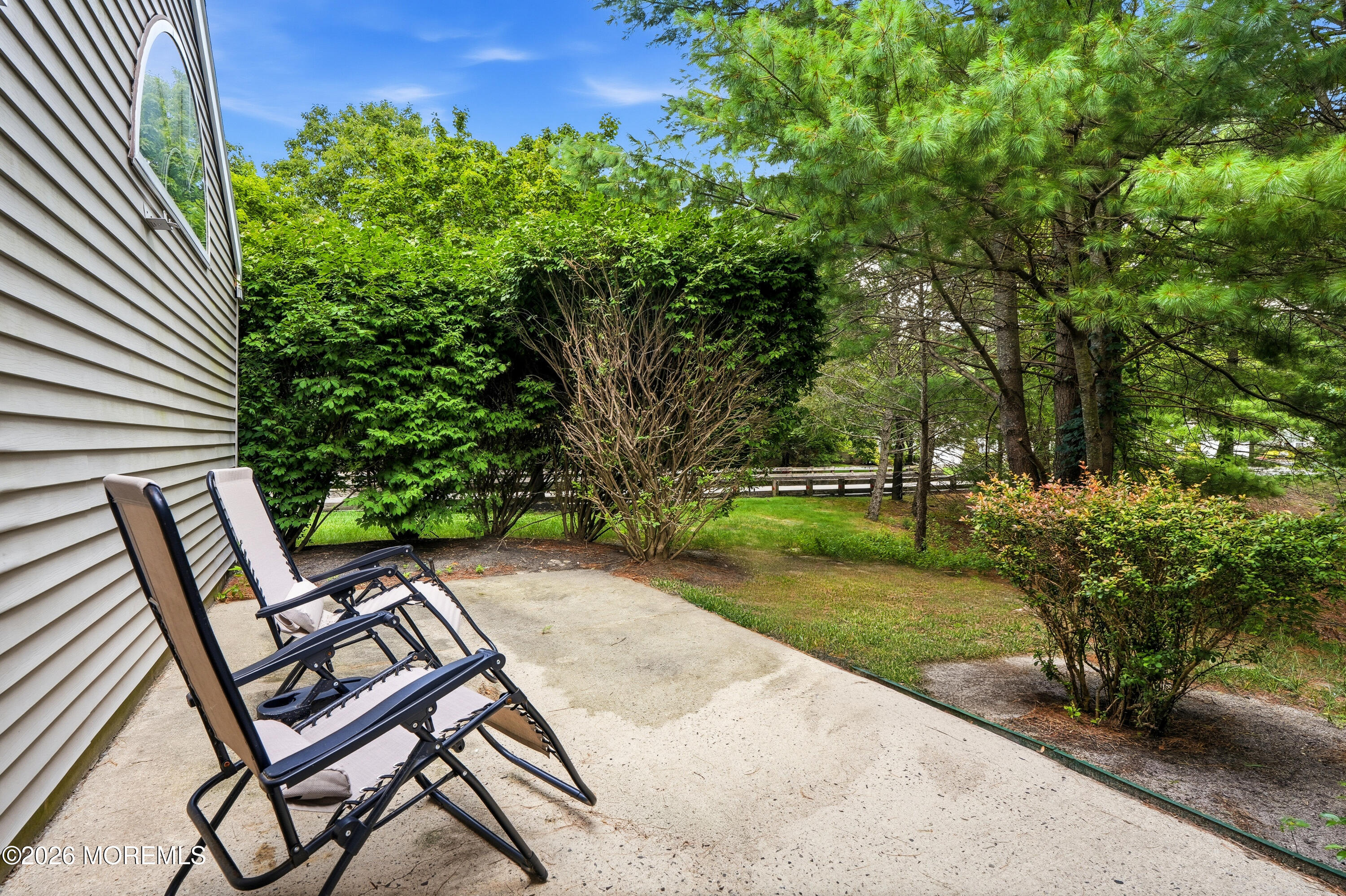 39 Valley Stream Lane Lakewood NJ 08701