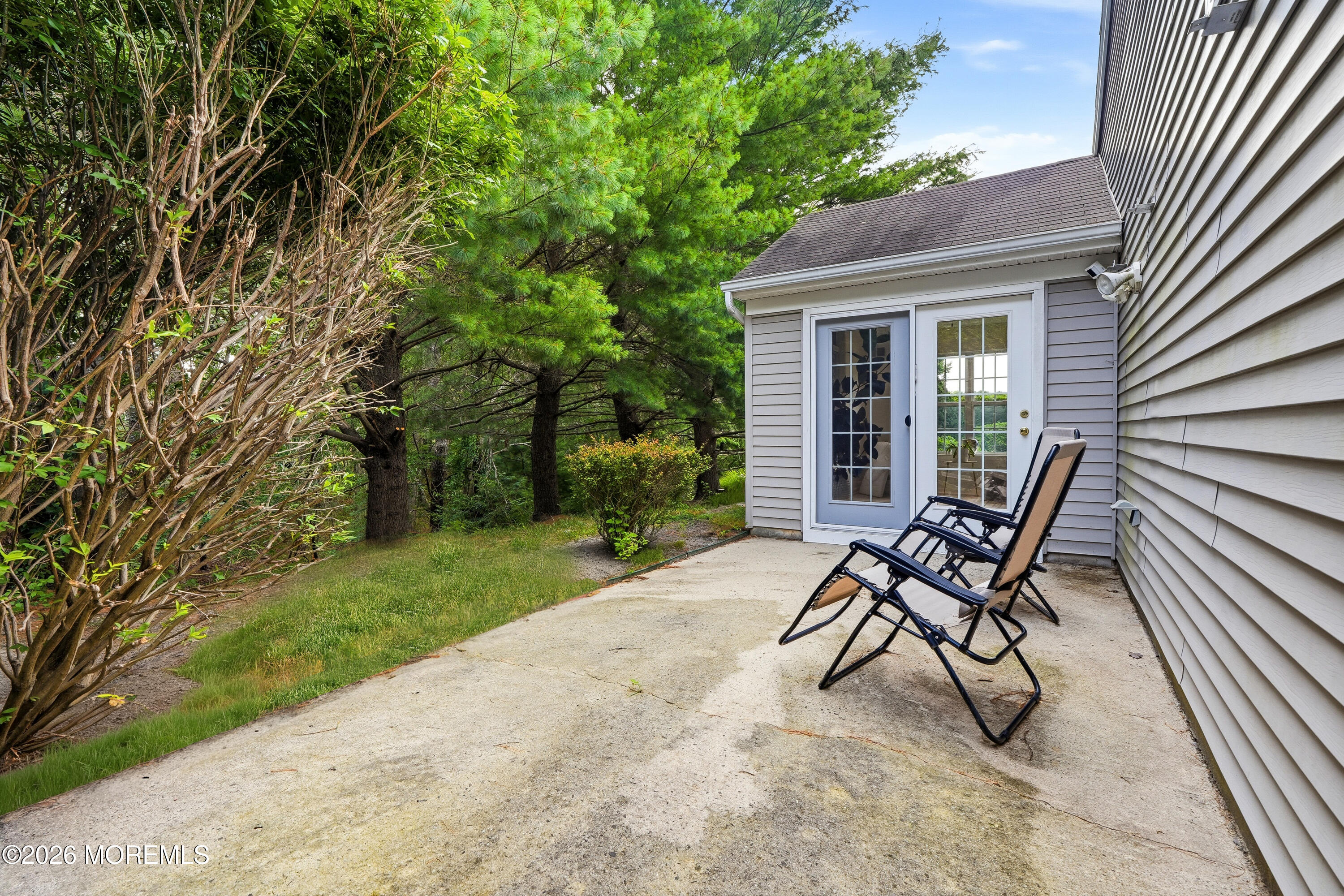 39 Valley Stream Lane Lakewood NJ 08701