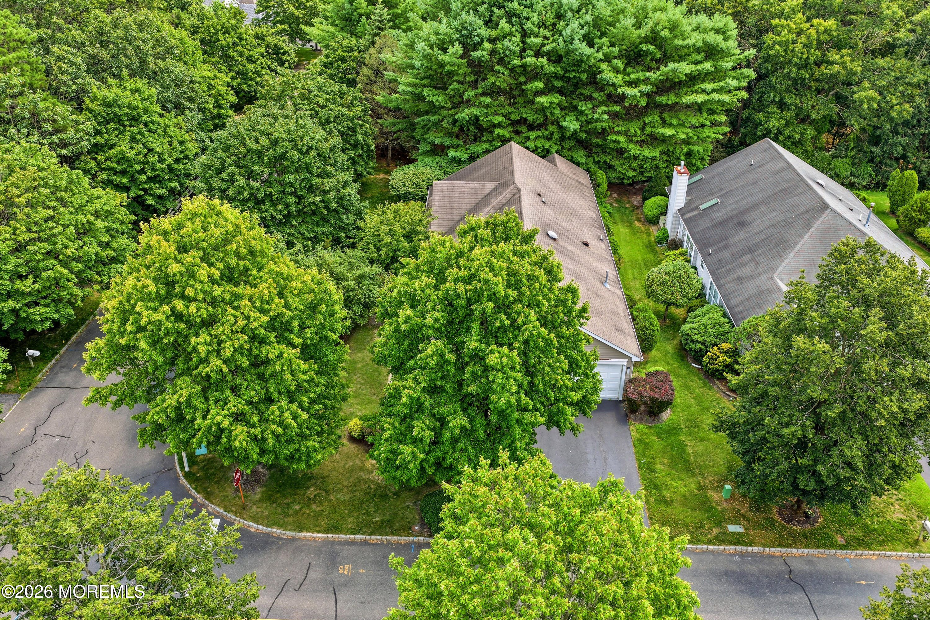 39 Valley Stream Lane Lakewood NJ 08701