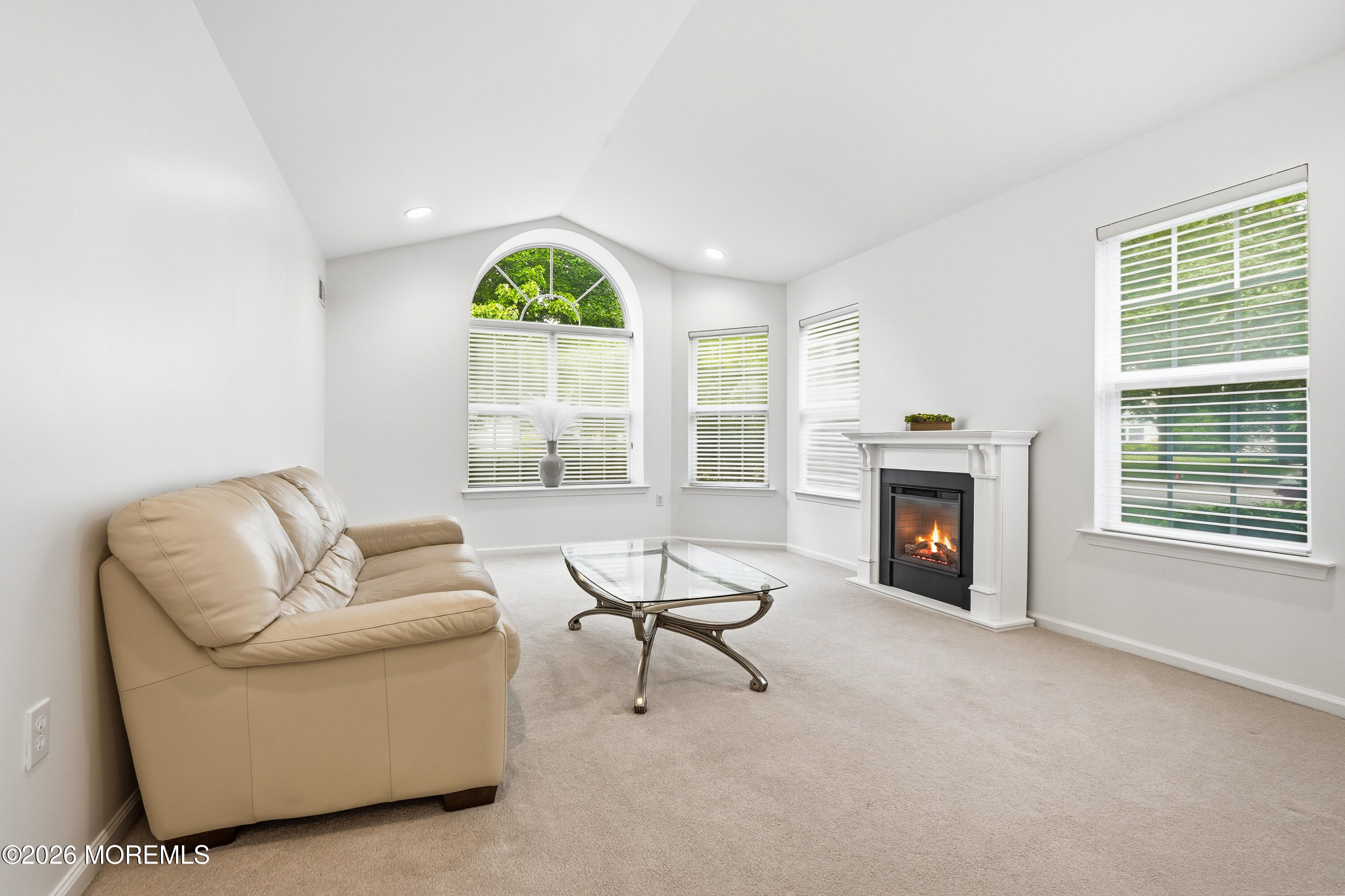 39 Valley Stream Lane Lakewood NJ 08701