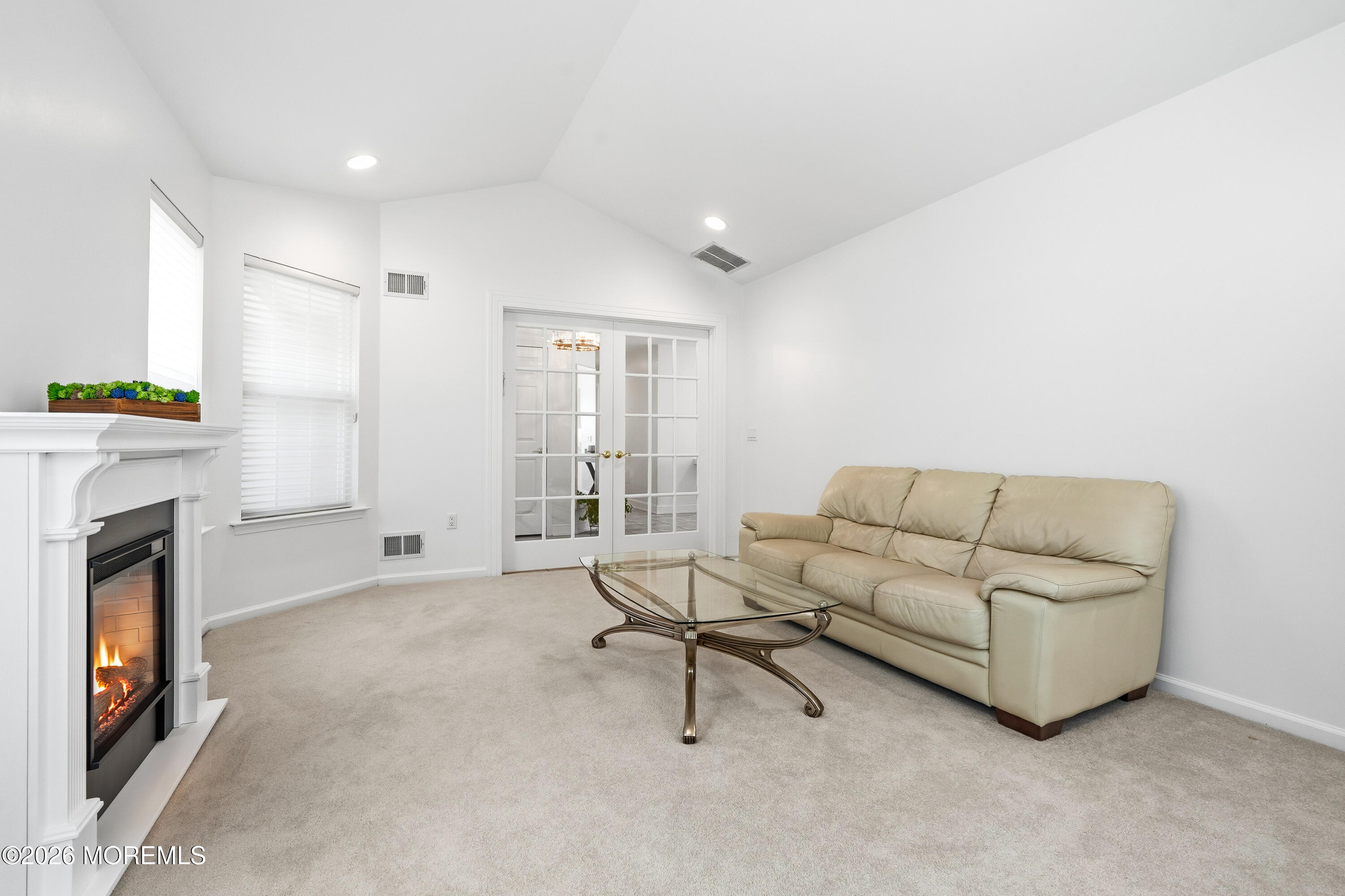 39 Valley Stream Lane Lakewood NJ 08701