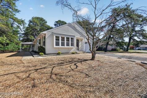 44 Penwood Drive Whiting NJ 08759
