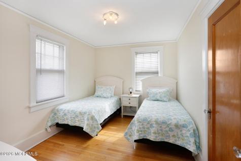 340 E Main Street Manasquan NJ 08736