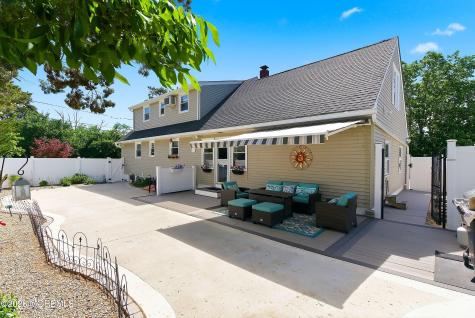 19 Harpoon Street Beachwood NJ 08722