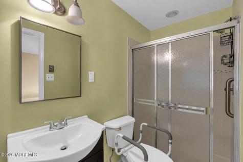 74 Buckingham Drive Manchester NJ 08759