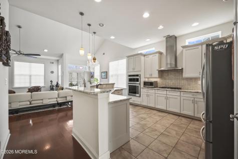 188 Campbell Court Shrewsbury Boro NJ 07702