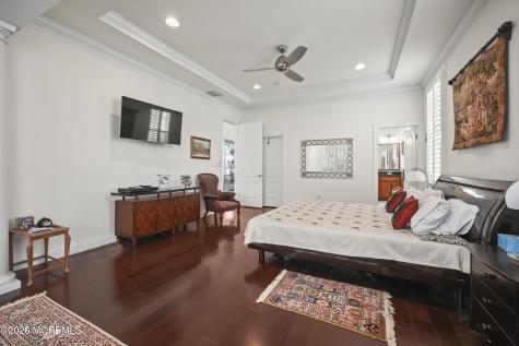 188 Campbell Court Shrewsbury Boro NJ 07702
