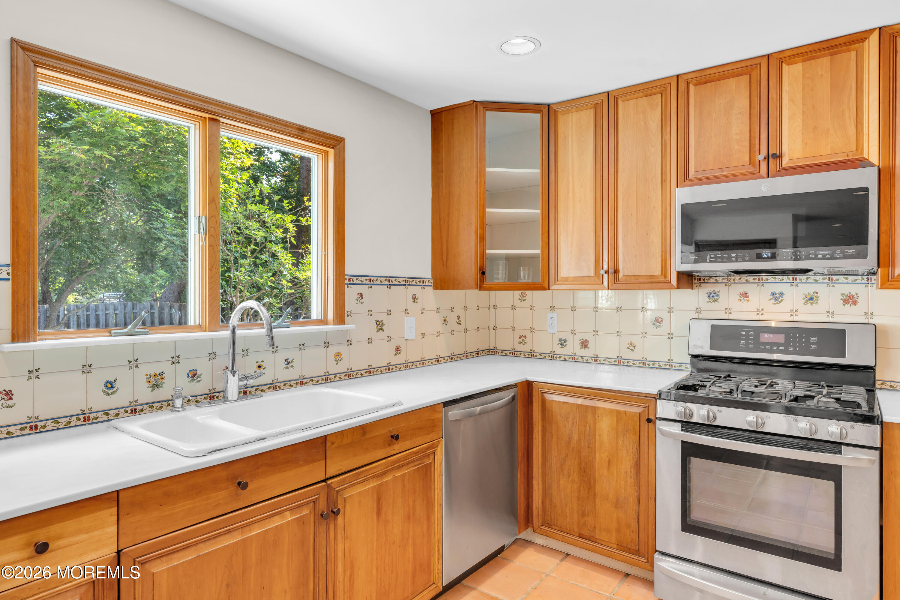 27 Circle Lane Little Silver NJ 07739