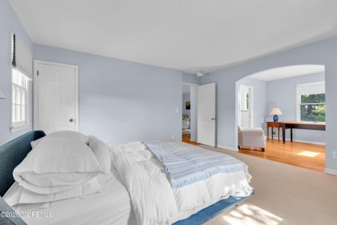 27 Circle Lane Little Silver NJ 07739