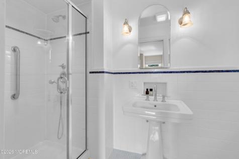 27 Circle Lane Little Silver NJ 07739