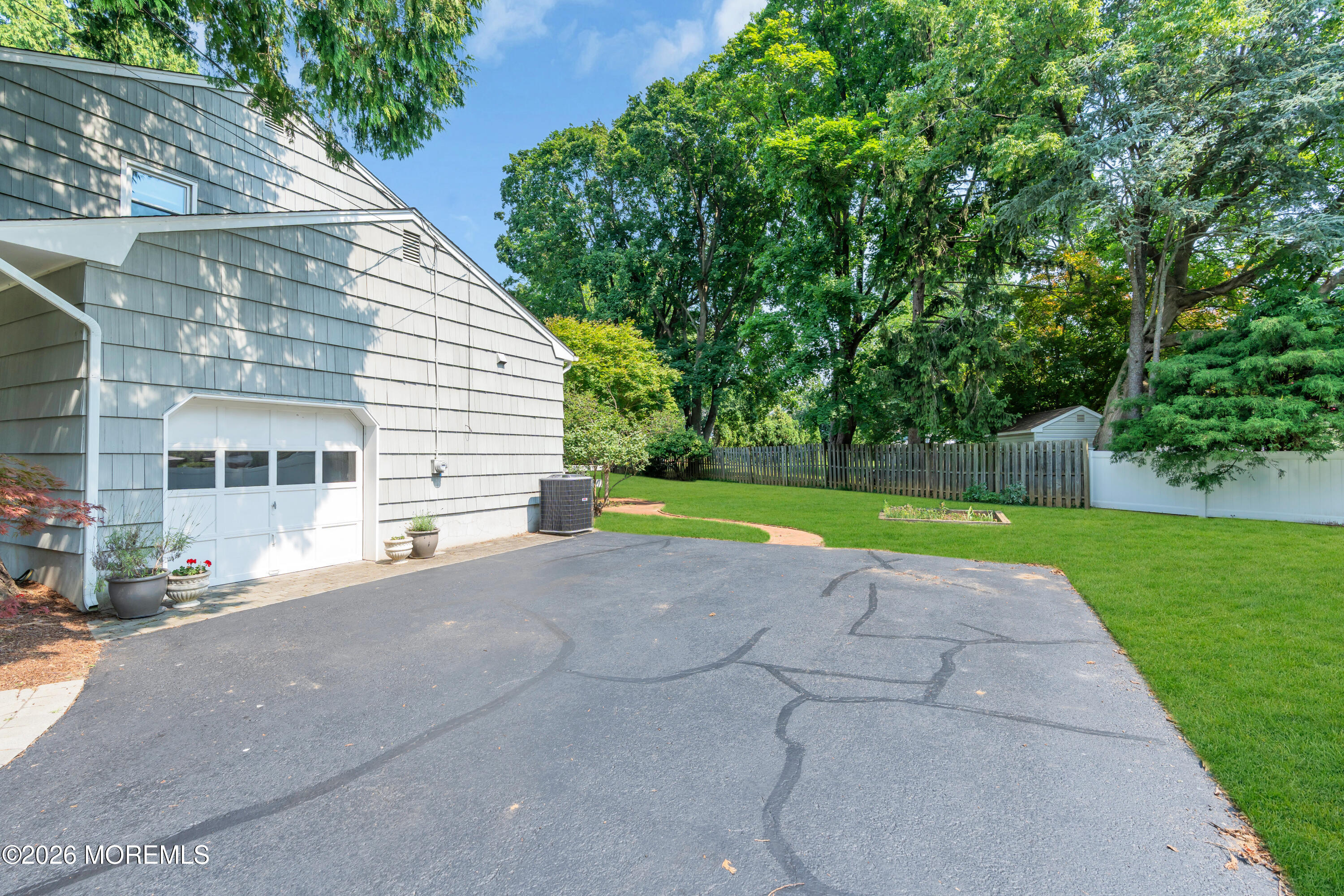 27 Circle Lane Little Silver NJ 07739