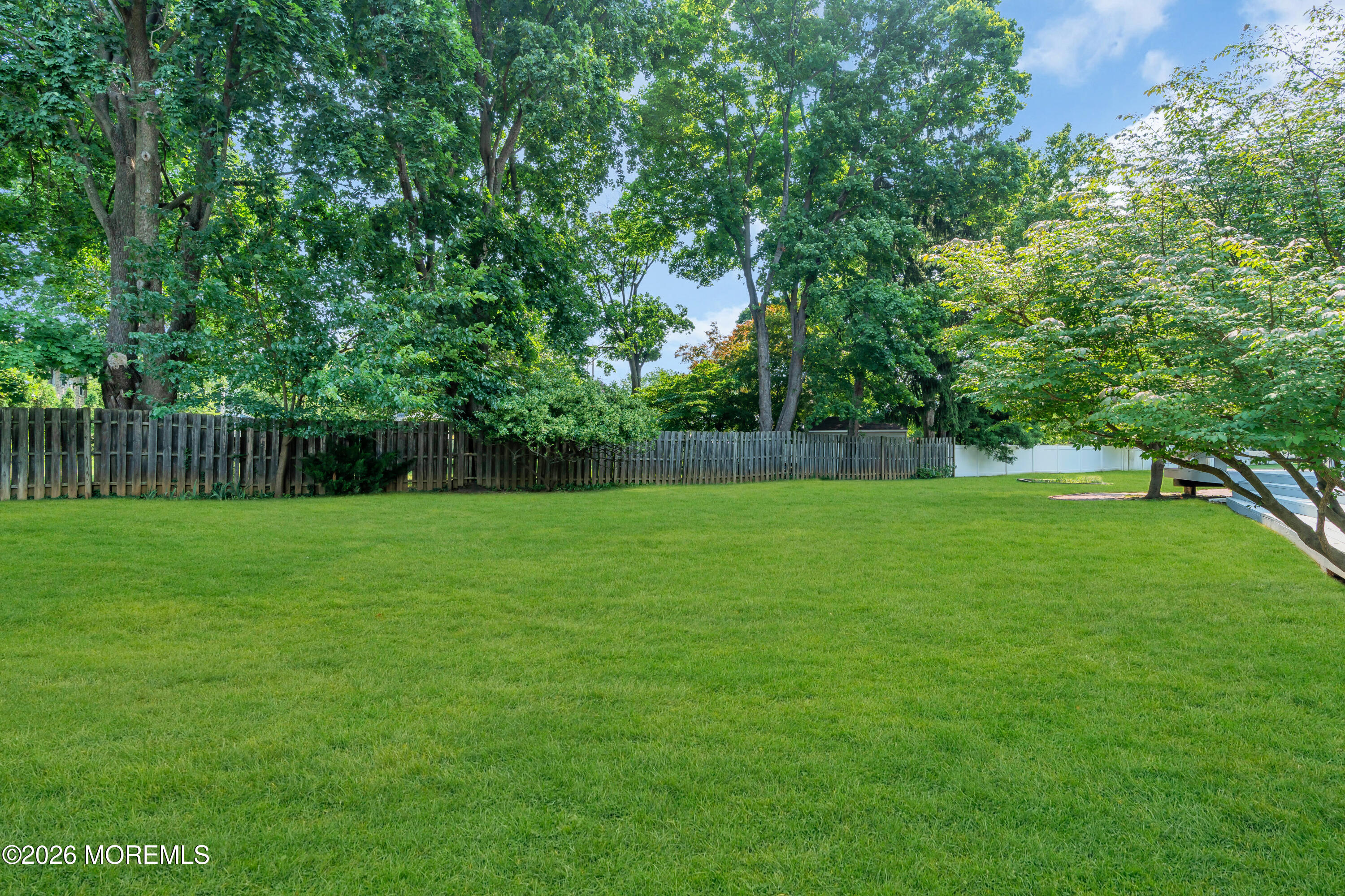 27 Circle Lane Little Silver NJ 07739