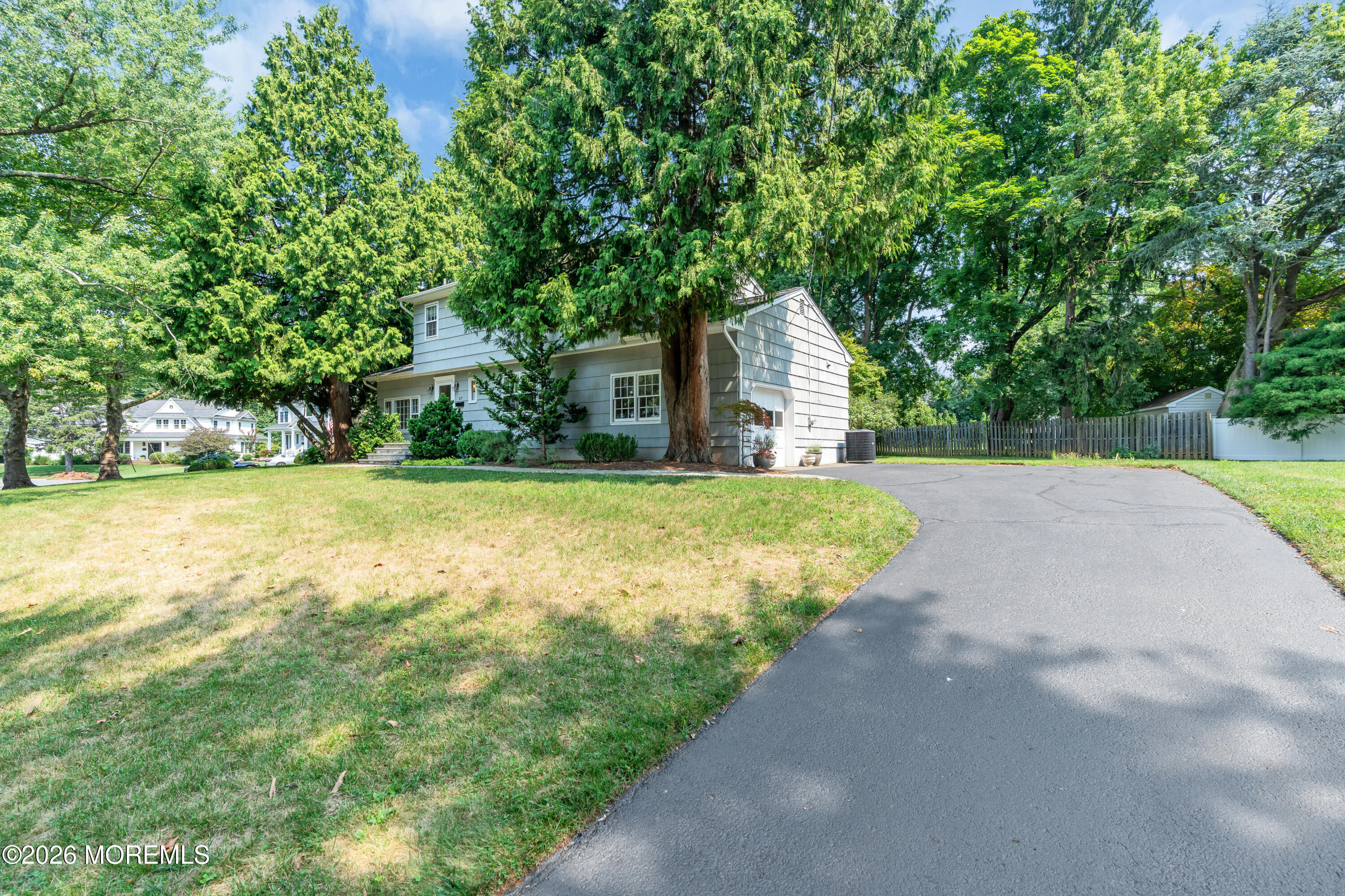 27 Circle Lane Little Silver NJ 07739