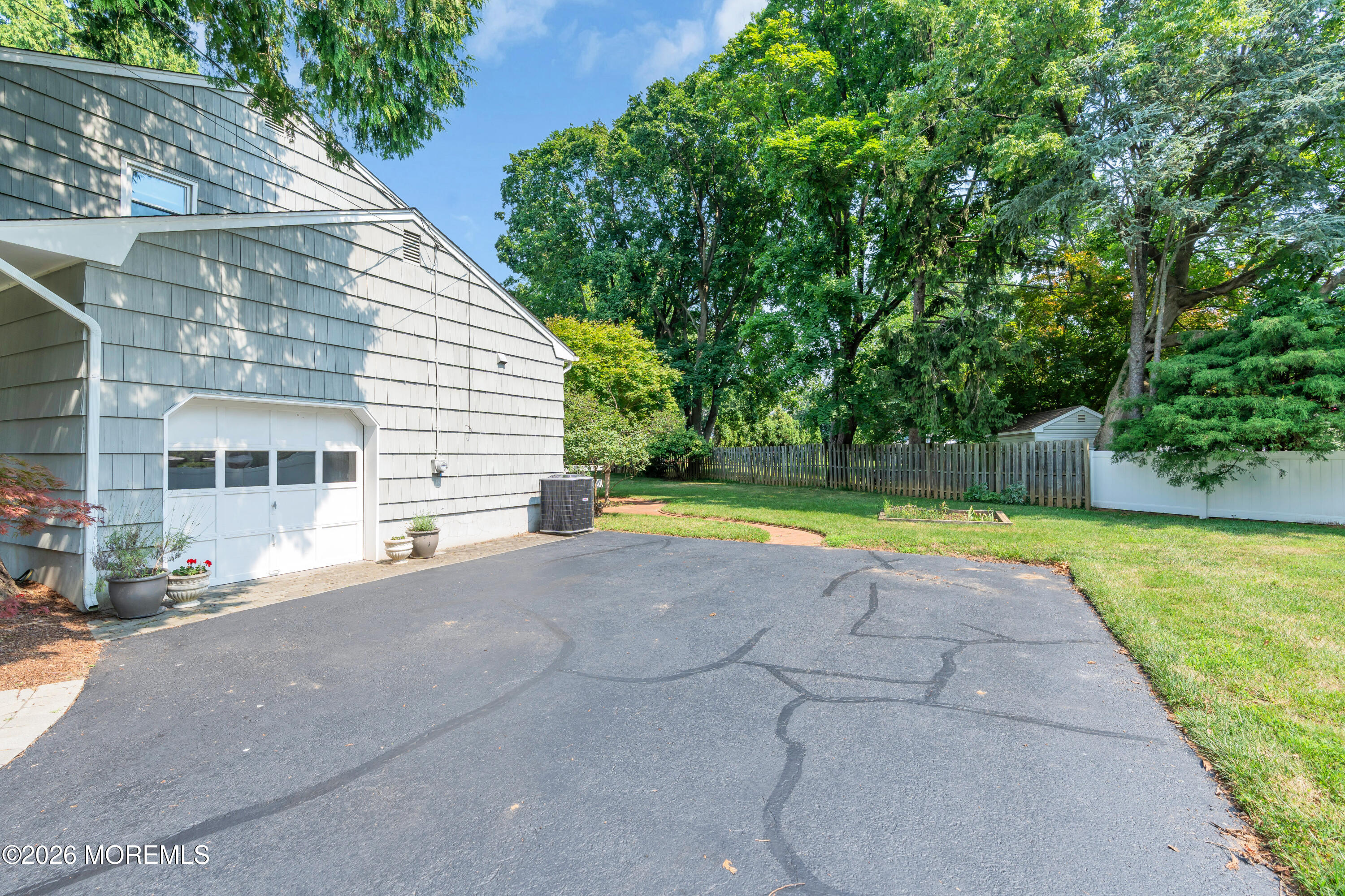 27 Circle Lane Little Silver NJ 07739