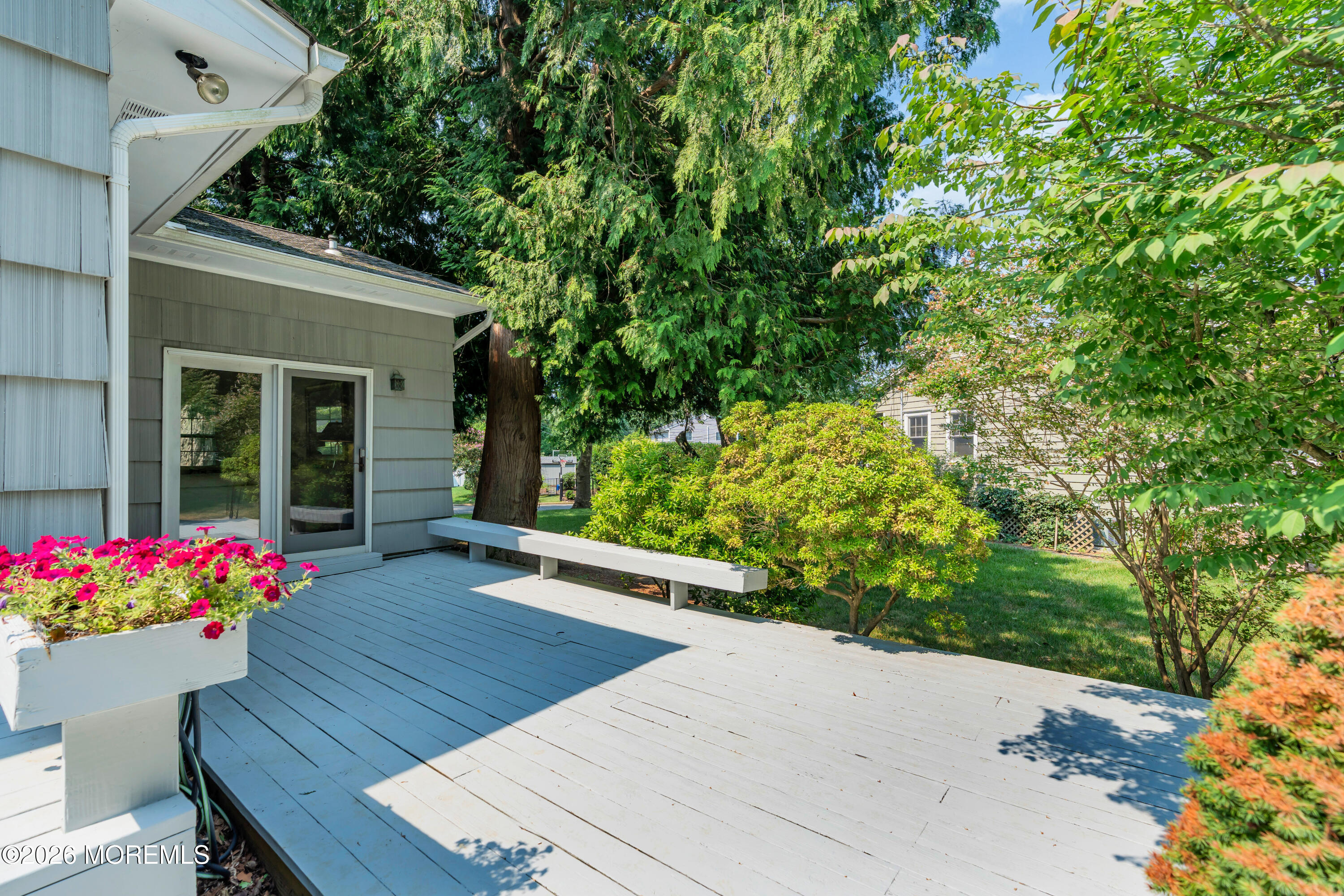 27 Circle Lane Little Silver NJ 07739