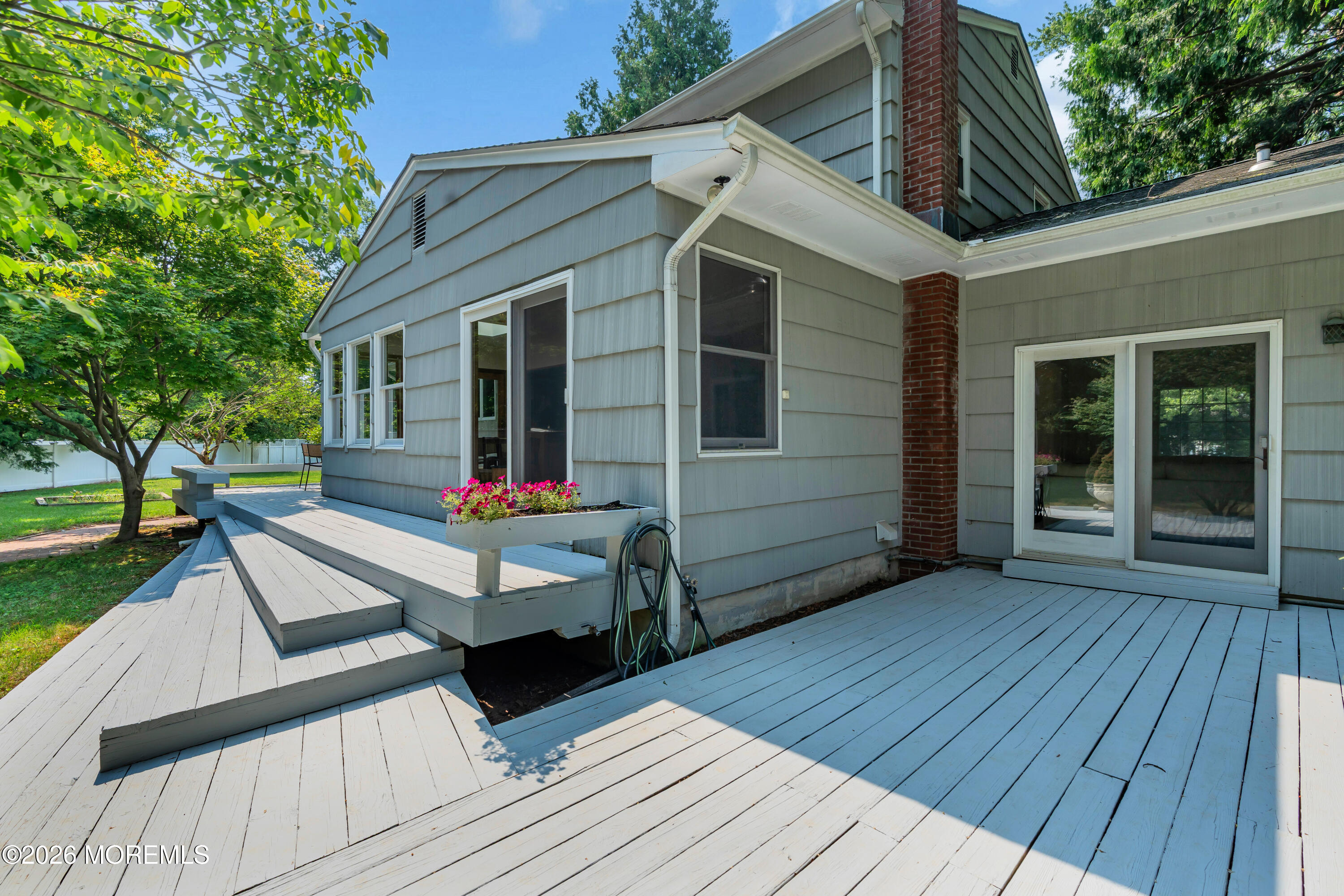 27 Circle Lane Little Silver NJ 07739