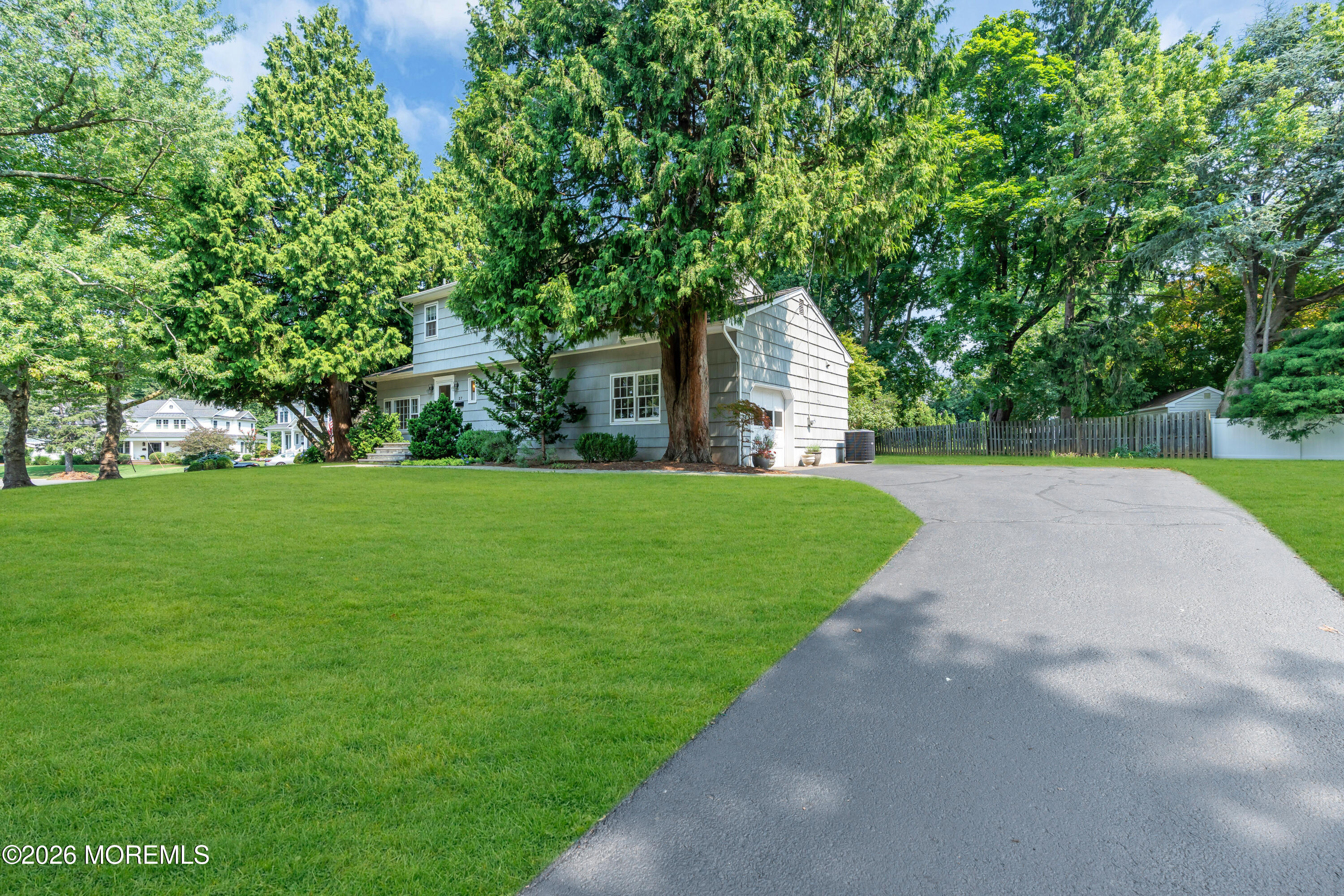27 Circle Lane Little Silver NJ 07739
