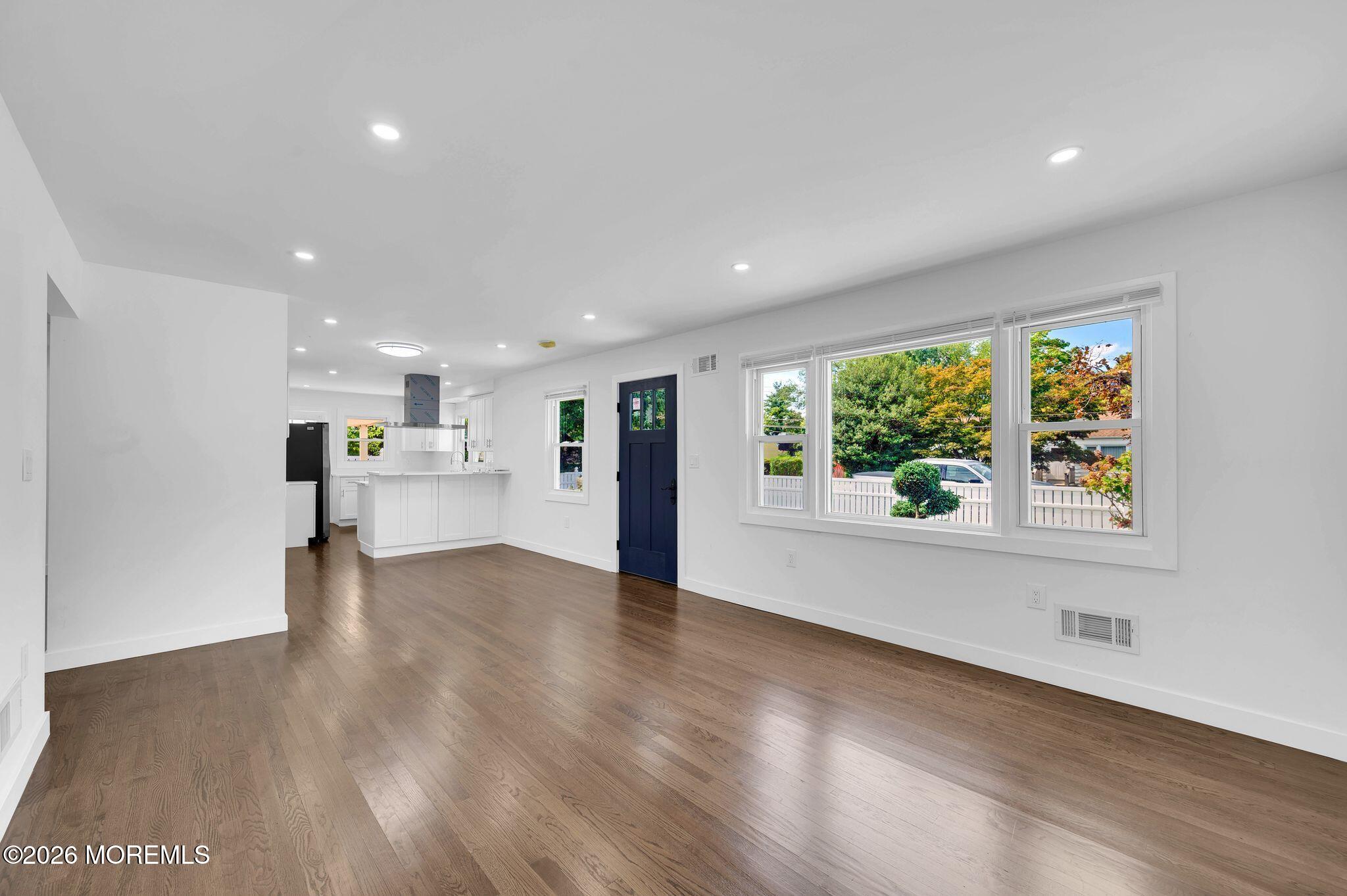 27 Terry Lane Tinton Falls NJ 07724