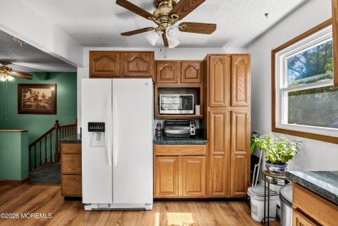 31 W Shore Drive Southampton NJ 08088