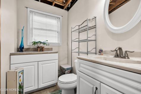 31 W Shore Drive Southampton NJ 08088