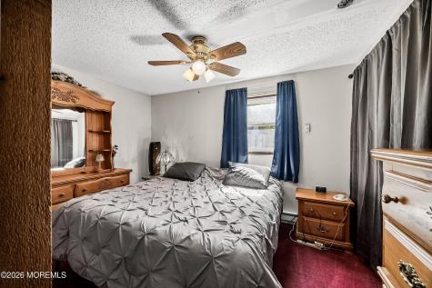 31 W Shore Drive Southampton NJ 08088