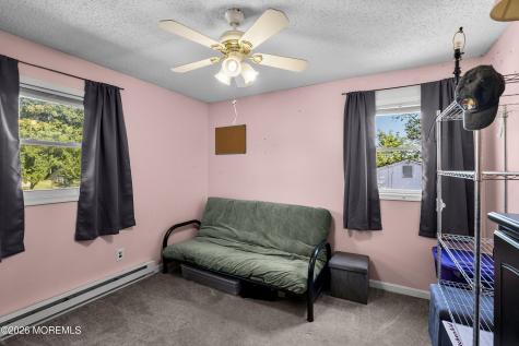 31 W Shore Drive Southampton NJ 08088