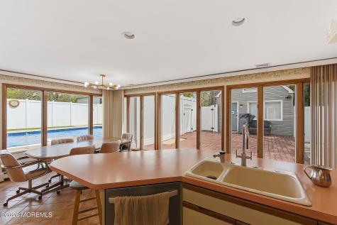 117 E Caranetta Drive Lakewood NJ 08701