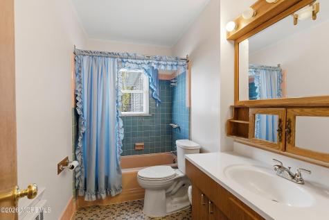 117 E Caranetta Drive Lakewood NJ 08701