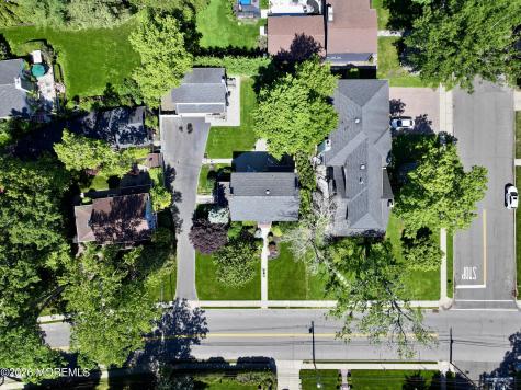 21 Westra Street Interlaken NJ 07712