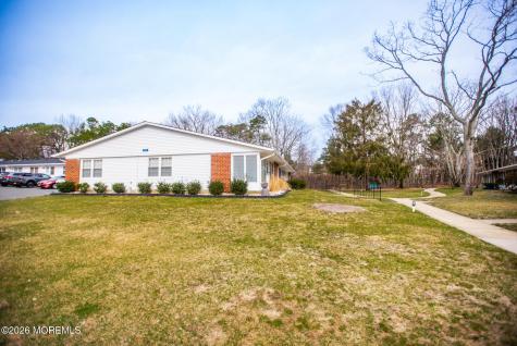 827C Balmoral Court Lakewood NJ 08701