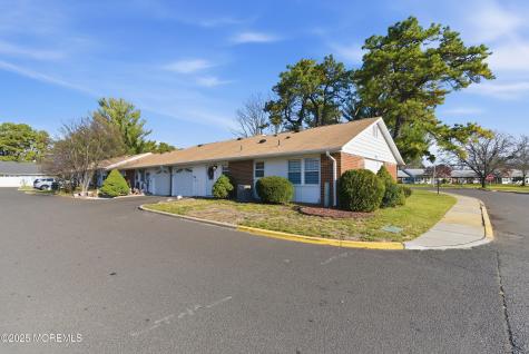 1015 Aberdeen Drive Lakewood NJ 08701