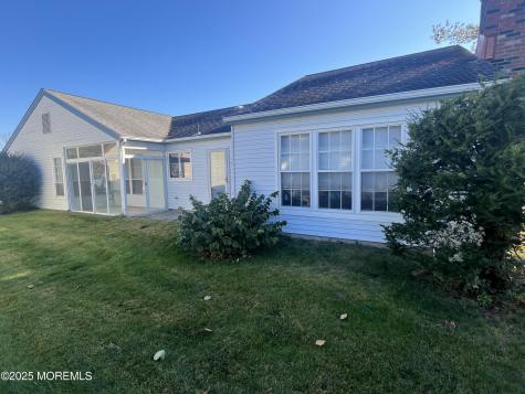 73 Red Hill Road Manchester NJ 08759