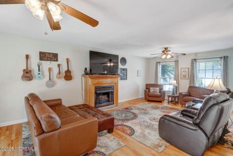 213 Western Avenue Tuckerton NJ 08087